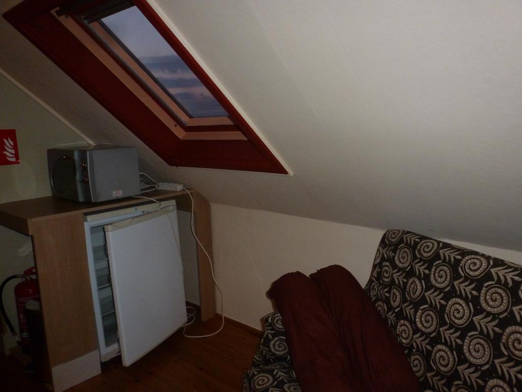 Guesthouse Kolibriehuys Nieuwkerke Ruang foto